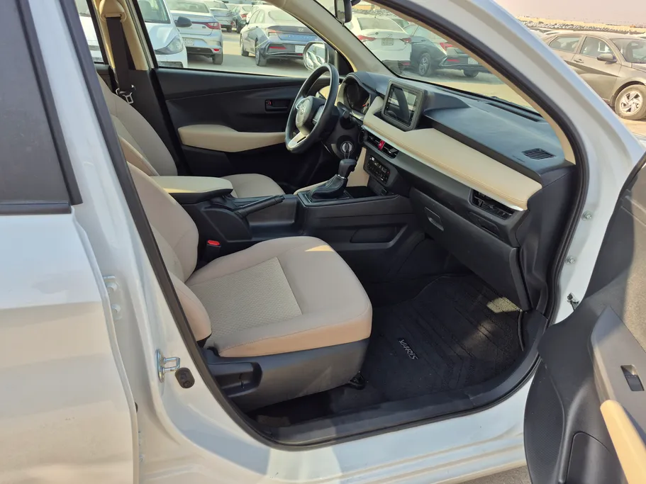 2024 Toyota Yaris  Y 