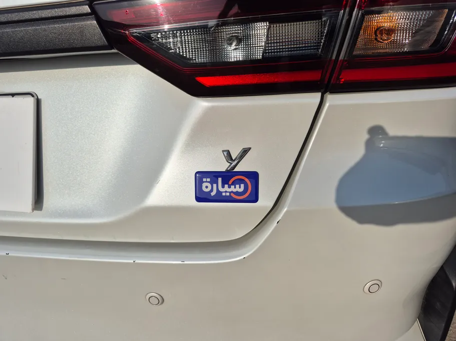 2024 Toyota Yaris  Y 