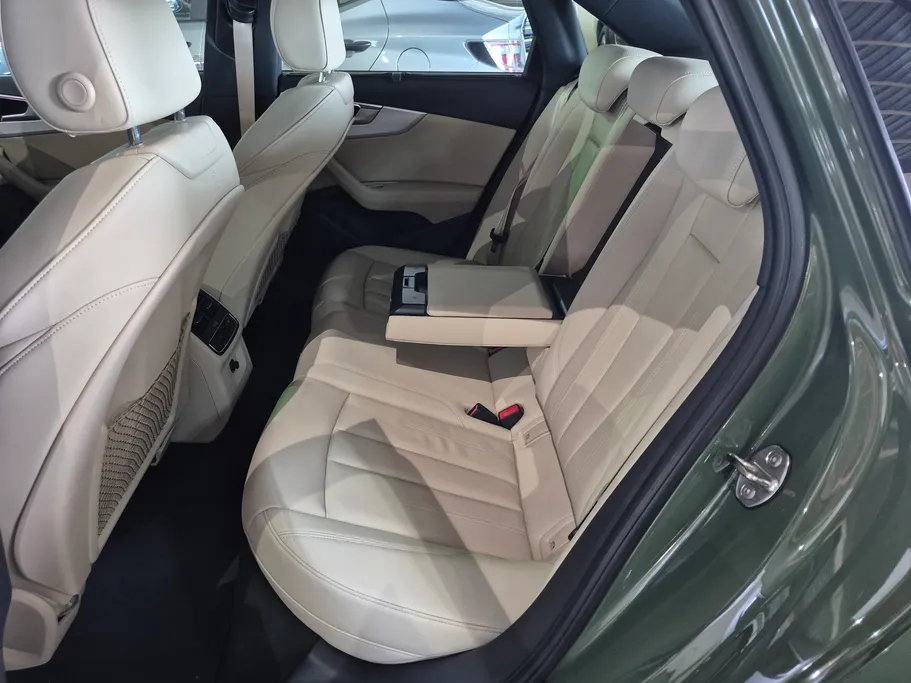 اودي A4 35 TFSI 2024 