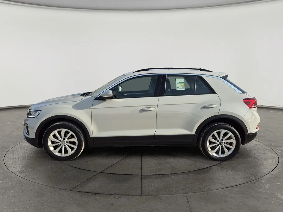 2024 Volkswagen T Roc Life 