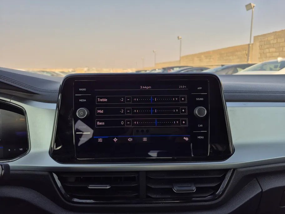 2024 Volkswagen T Roc Life 