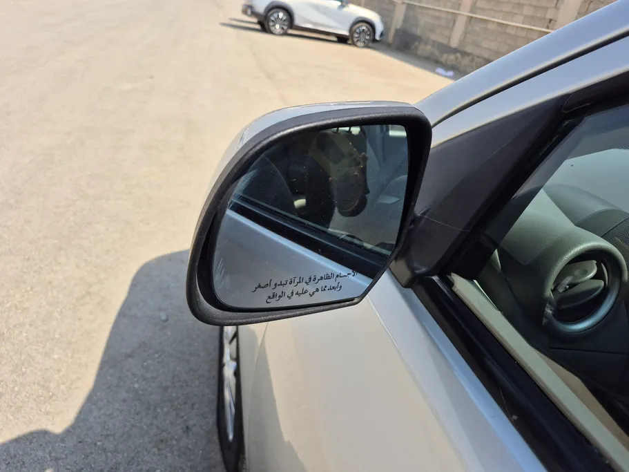 2024 Nissan Sunny SV Comfort 