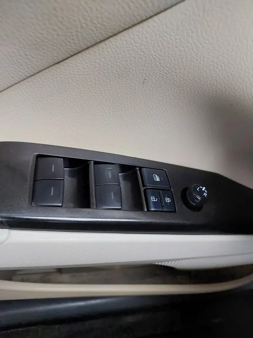 2022 Toyota Camry  LE 