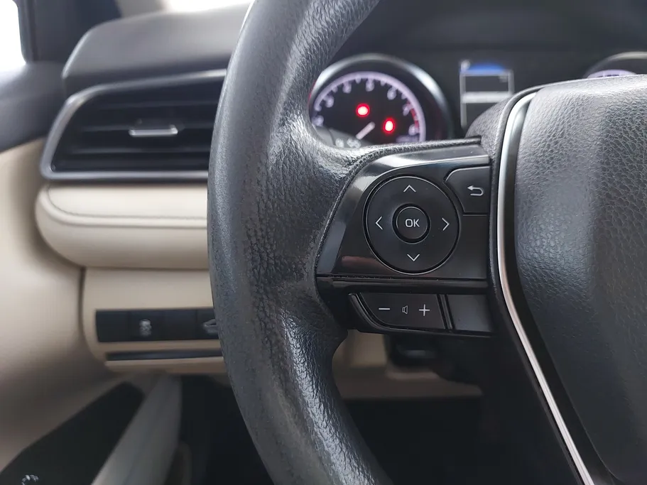 2022 Toyota Camry  LE 