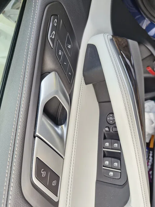 2023 BMW X Series 6 xDrive 40i 