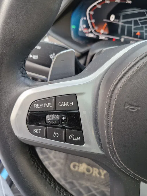 2023 BMW X Series 6 xDrive 40i 