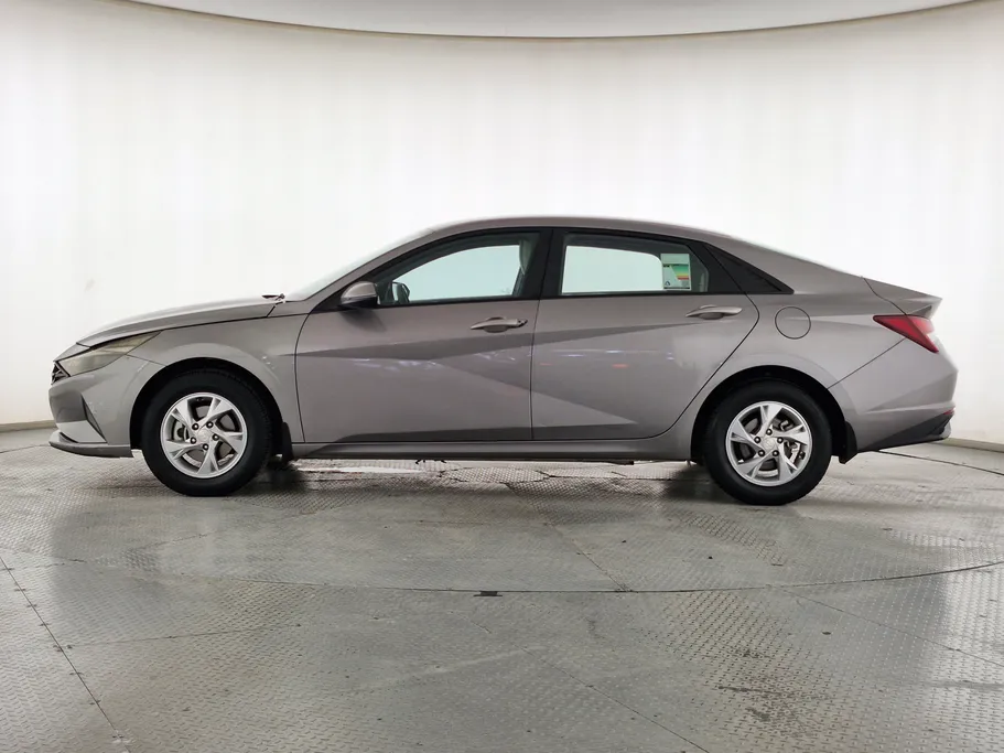 2022 Hyundai Elantra Fleet 