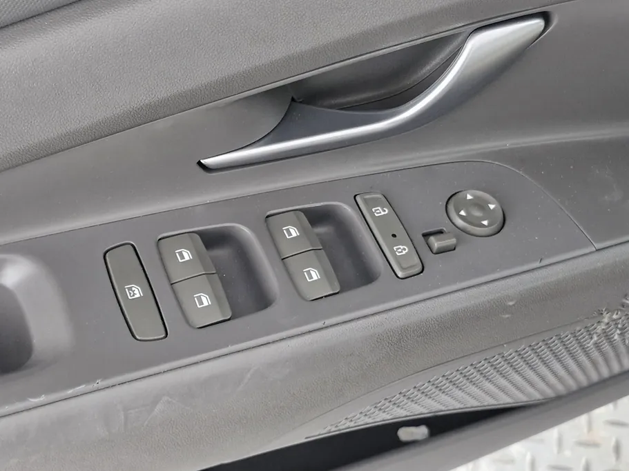 2022 Hyundai Elantra Fleet 