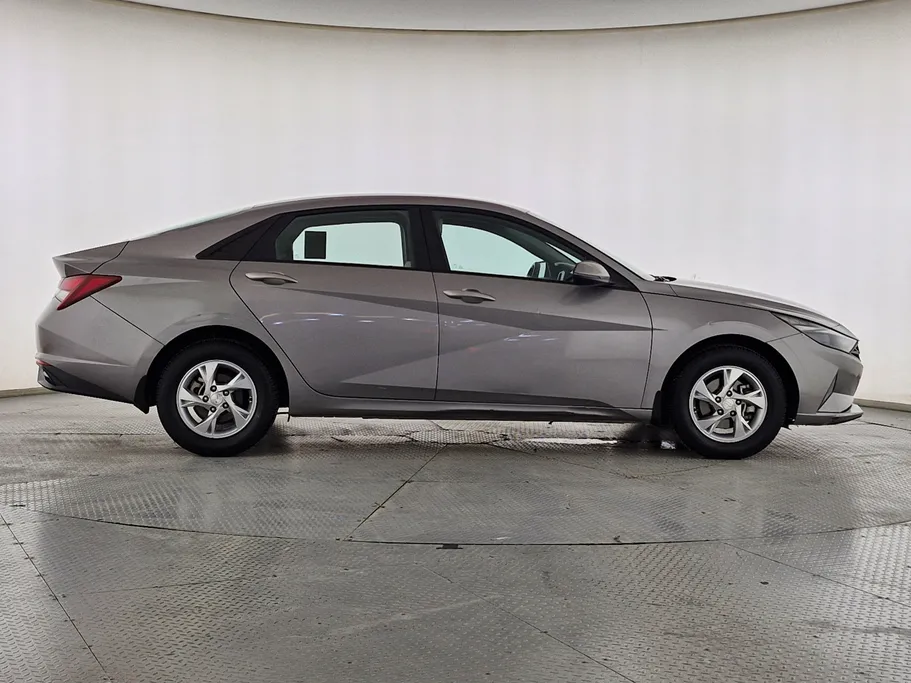 2022 Hyundai Elantra Fleet 