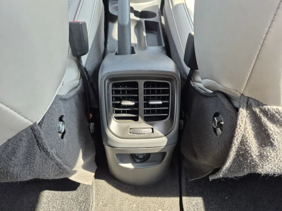 هيونداي Grand i10 فلييت 2024 