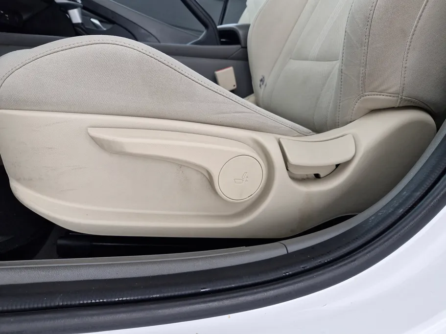 2024 Hyundai Elantra Smart 