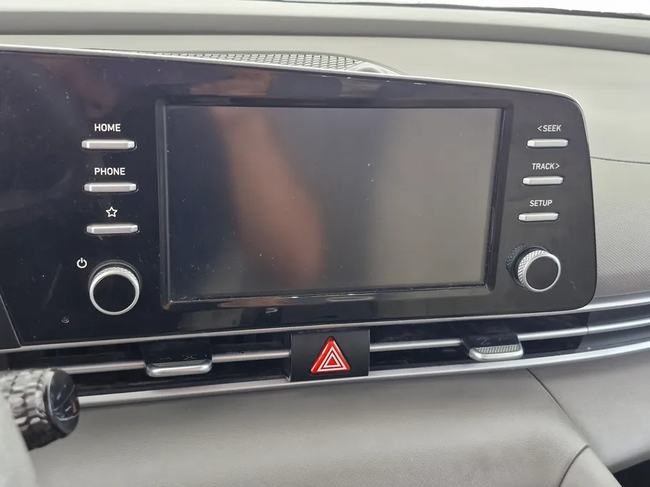 2024 Hyundai Elantra Smart 