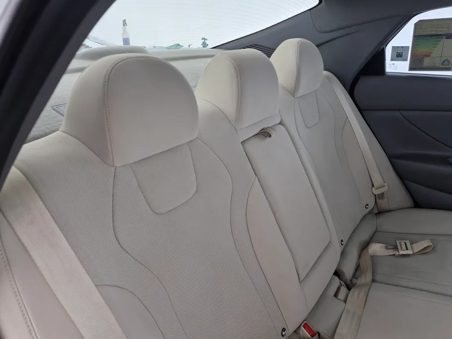 2024 Hyundai Elantra Smart 