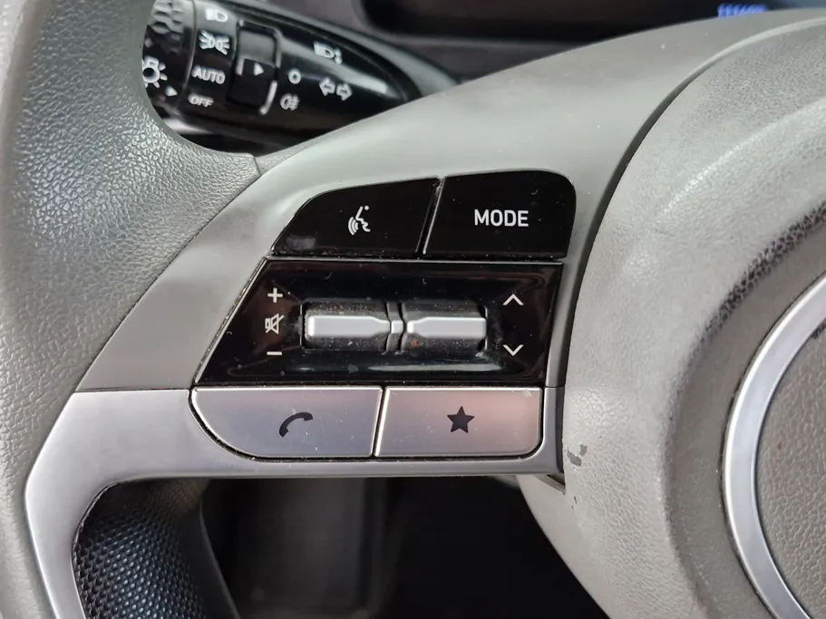 2024 Hyundai Elantra Smart 