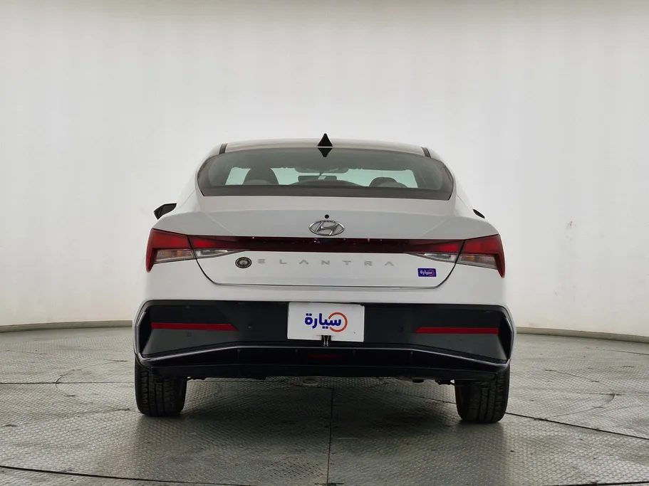 2024 Hyundai Elantra Smart 