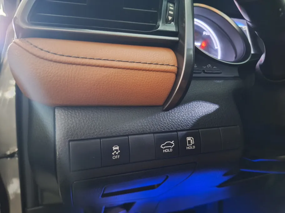 2023 Toyota Camry  GLEX HEV 
