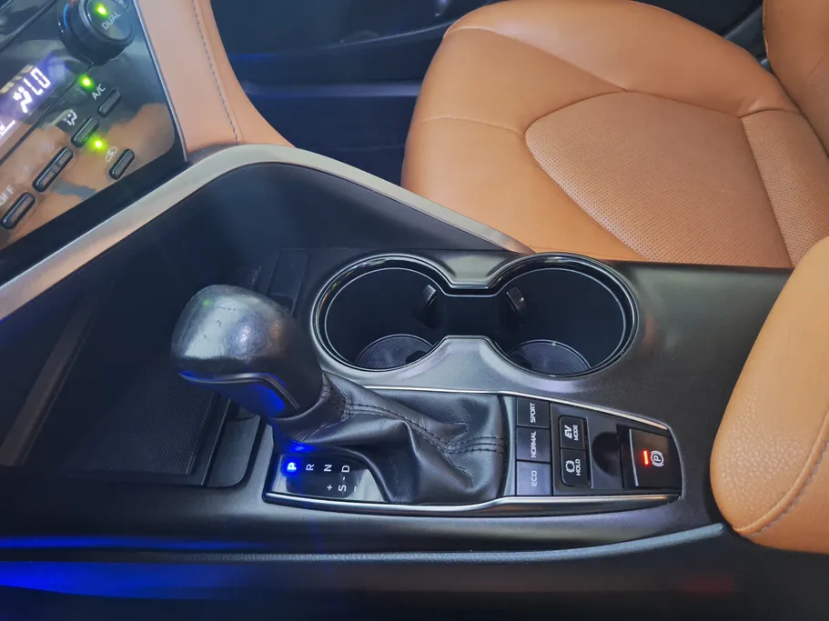 2023 Toyota Camry  GLEX HEV 