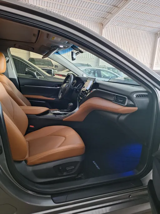 2023 Toyota Camry  GLEX HEV 
