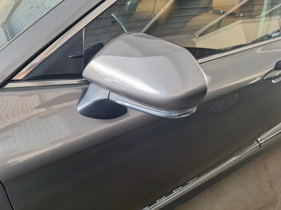 2023 Toyota Camry  GLEX HEV 