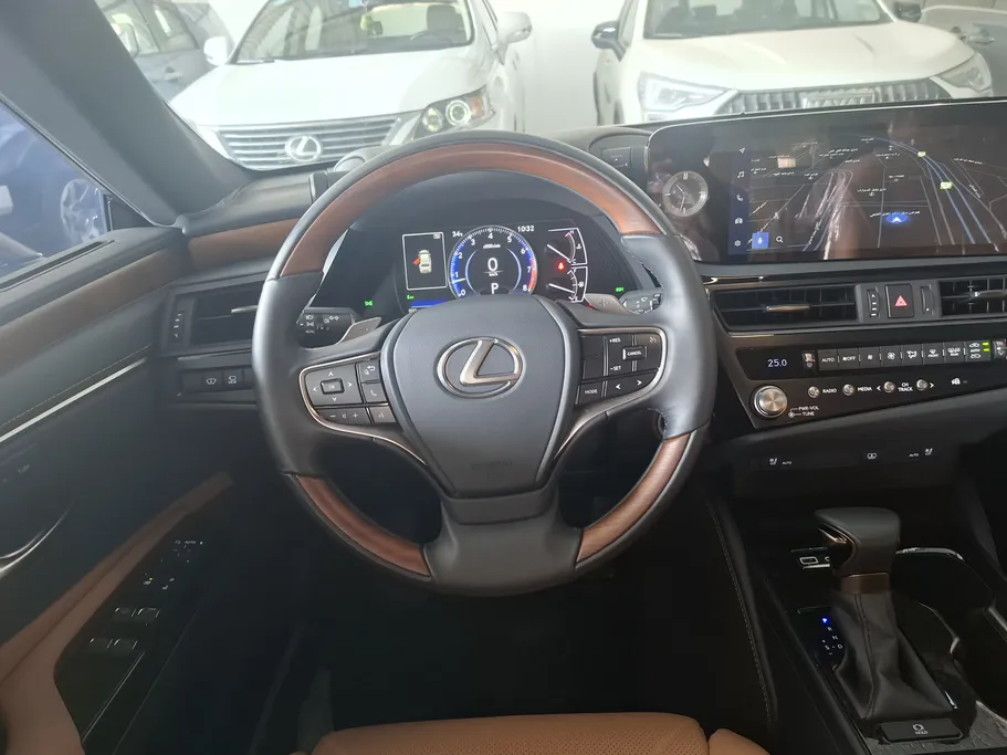 لكزس ES 350 CC 2025 