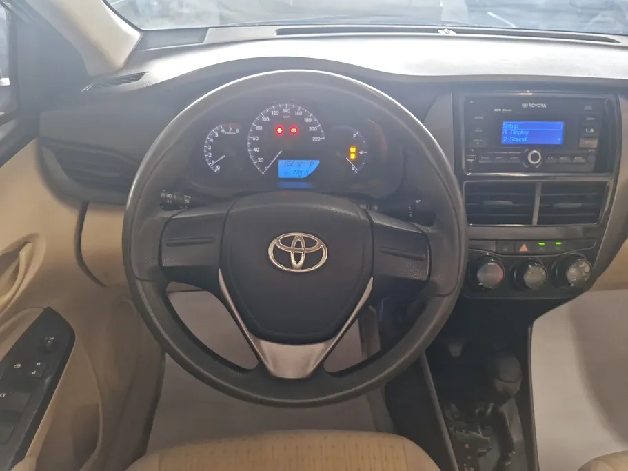 2021 Toyota Yaris  Y 