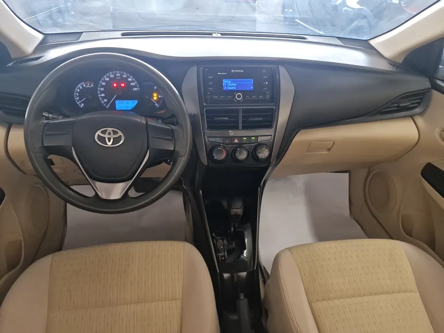 2021 Toyota Yaris  Y 