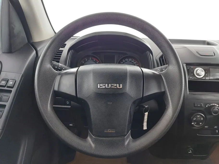 2025 ايسوزو D-max Double Cab 