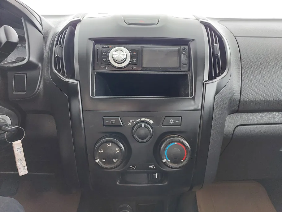 2025 ايسوزو D-max Double Cab 