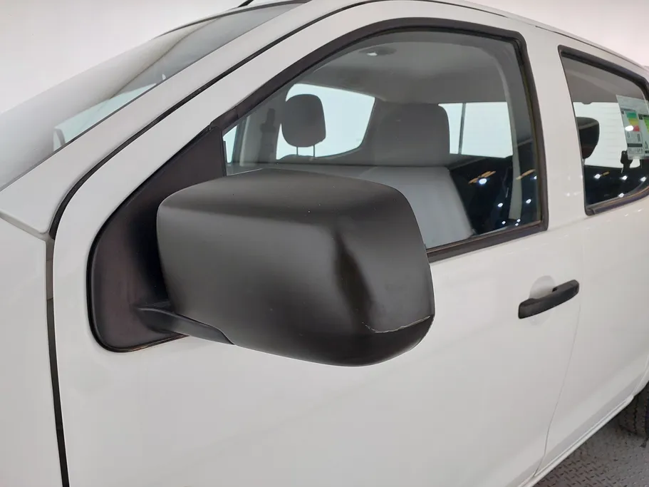 2025 ايسوزو D-max Double Cab 