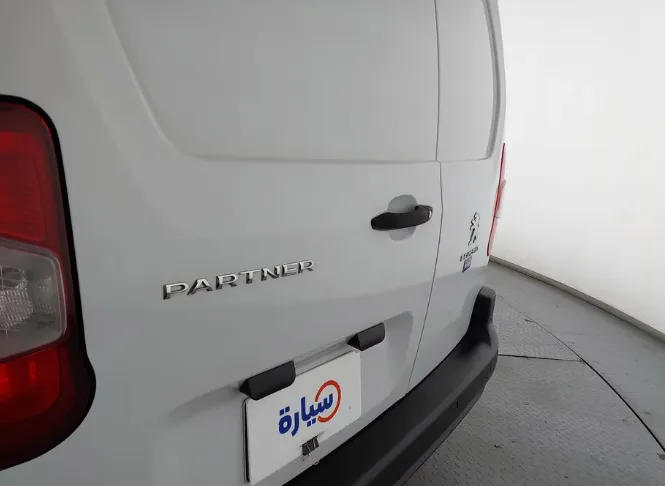 2024 Peugeot Partner Short van 
