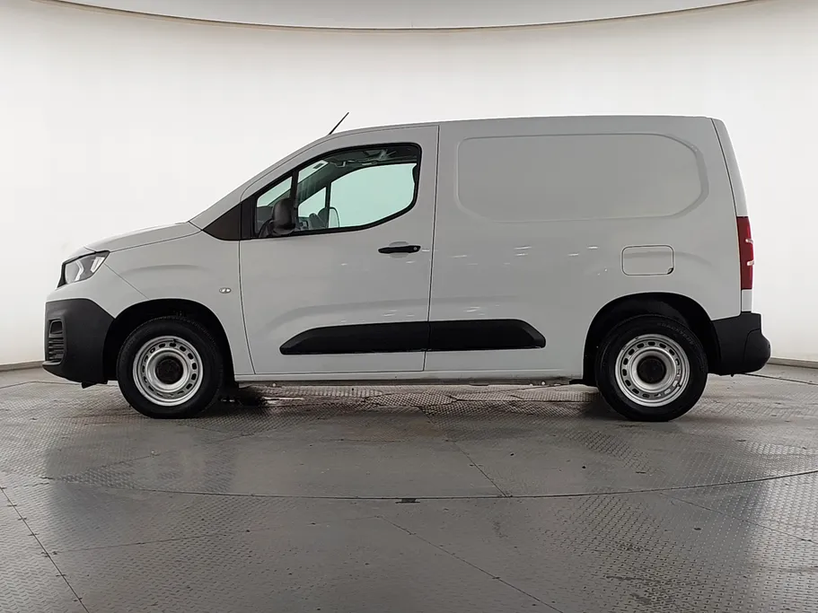 2024 Peugeot Partner Short van 