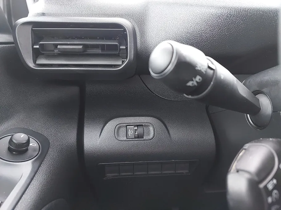 2024 Peugeot Partner Short van 