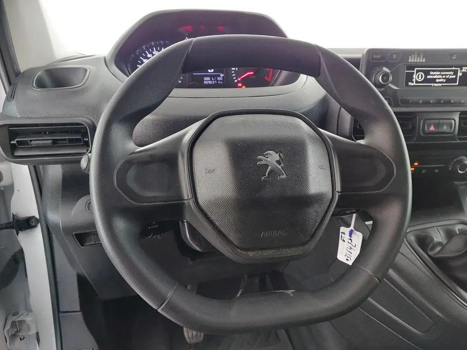 2024 Peugeot Partner Short van 