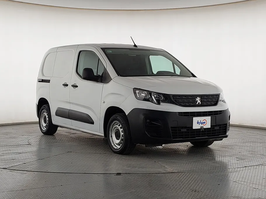 2024 Peugeot Partner Short van 