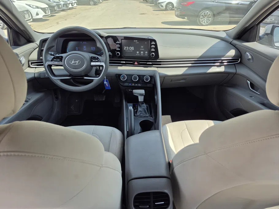 2024 هيونداي Elantra فلييت 