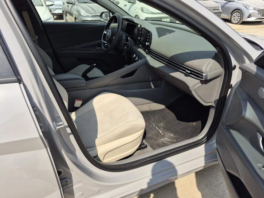 2024 هيونداي Elantra فلييت 