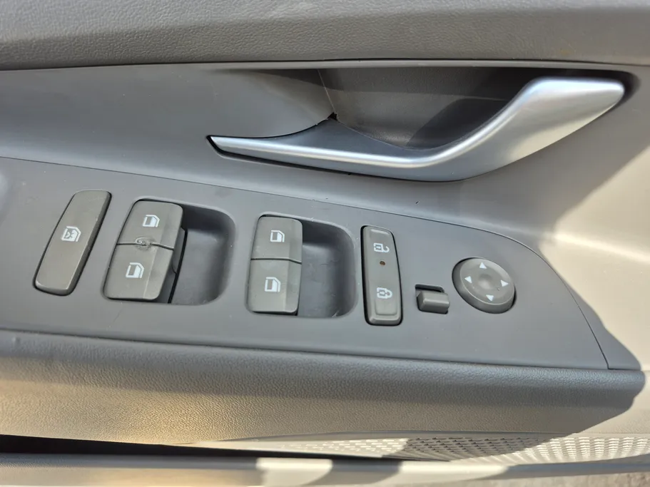 2024 Hyundai Elantra Fleet 