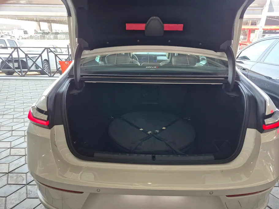 2024 BMW 7 Series 735i 