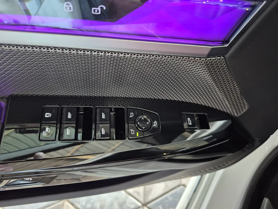 2024 BMW 7 Series 735i 
