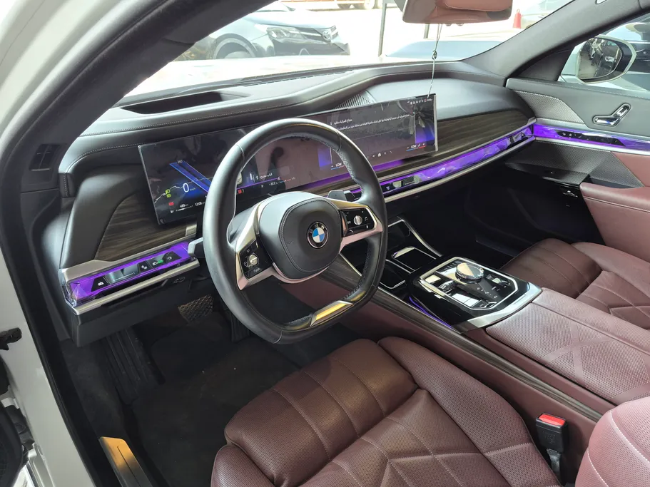 2024 BMW 7 Series 735i 
