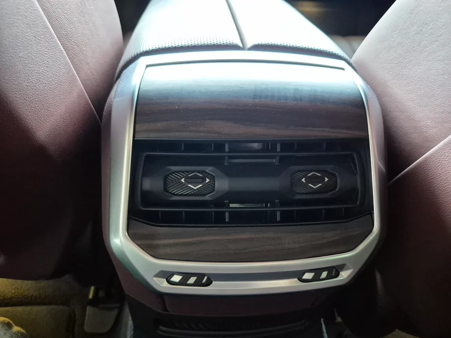 2024 BMW 7 Series 735i 