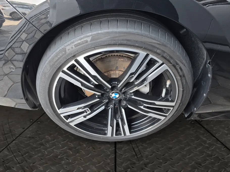 بي ام دبليو الفئة السابعة 735i 2024 