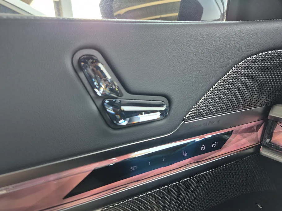 بي ام دبليو الفئة السابعة 735i 2024 