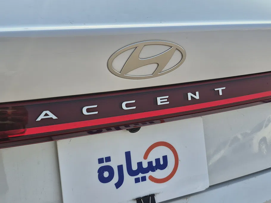 2024 هيونداي Accent فلييت 