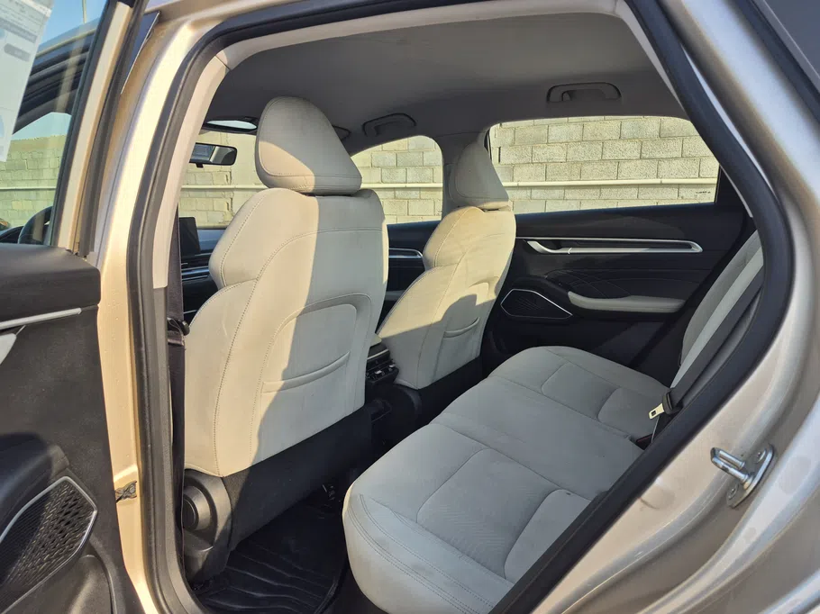2025 Geely Emgrand GS 