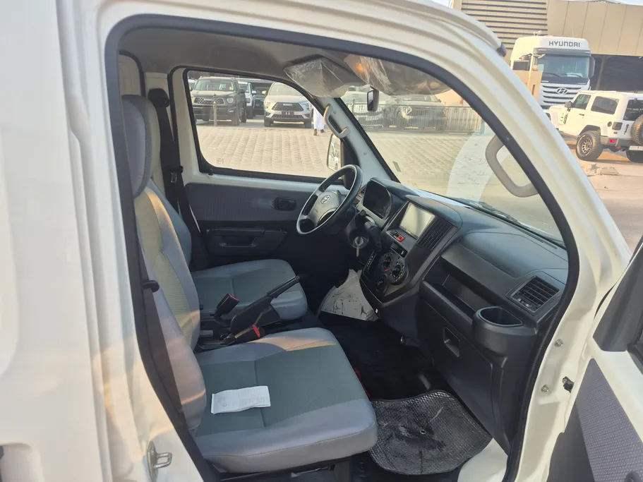 2023 Toyota LiteAce Van 