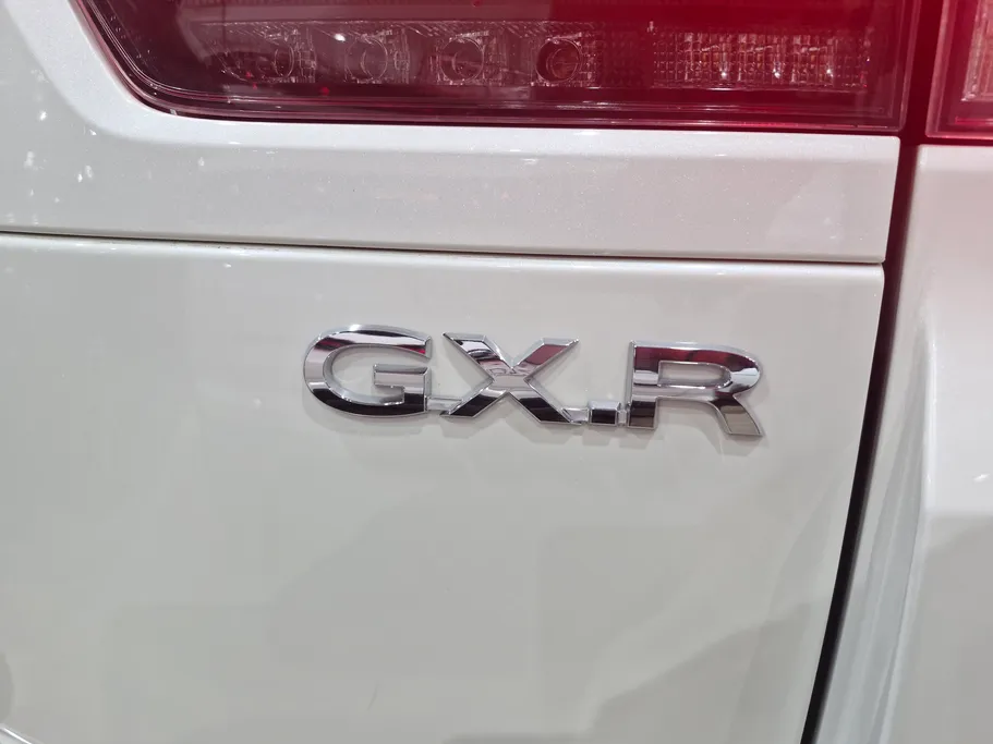 تويوتا لاندكروزر GXR 2025 