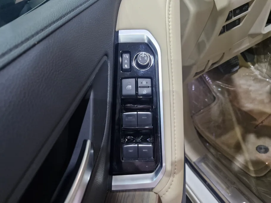 تويوتا لاندكروزر GXR5 2024 