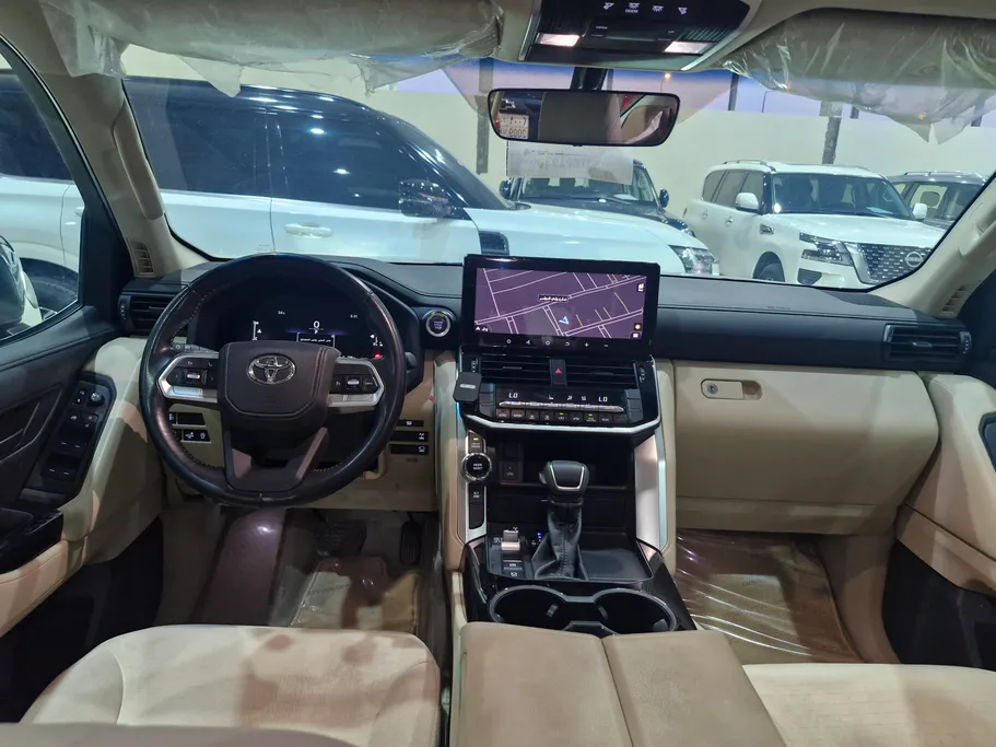 2025 Toyota Land Cruiser GXR2 