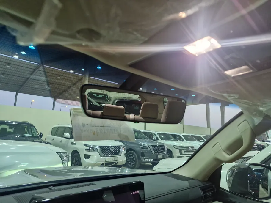 2025 Toyota Land Cruiser GXR2 